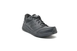 Athletic|NEW BALANCE Leather v BLACK