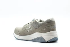 Athletic|NEW BALANCE Leather v GREY