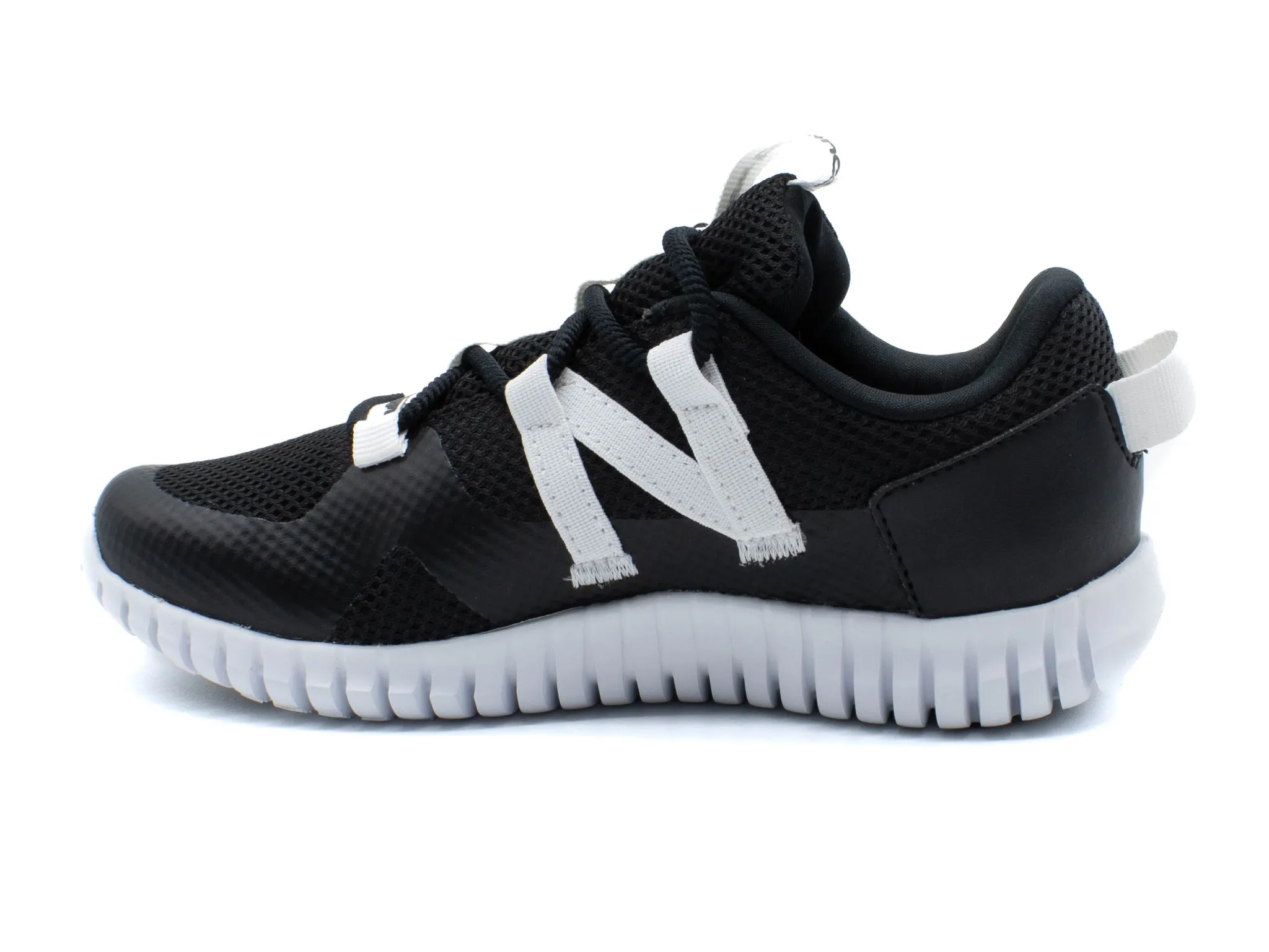 Athletic|NEW BALANCE PLAYGRUV v Bungee BLACK