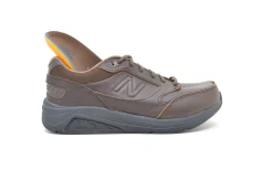 Athletic|NEW BALANCE v BRN