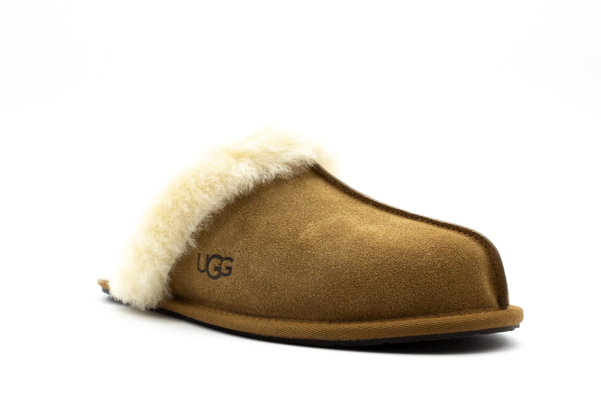 Slippers|UGG Scuffette CHSTNT